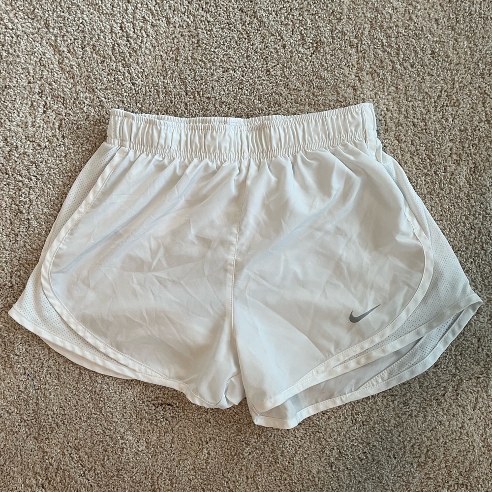 nike white shorts